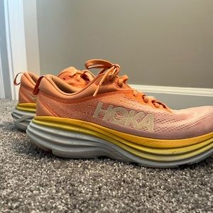 Hoka Bondi
